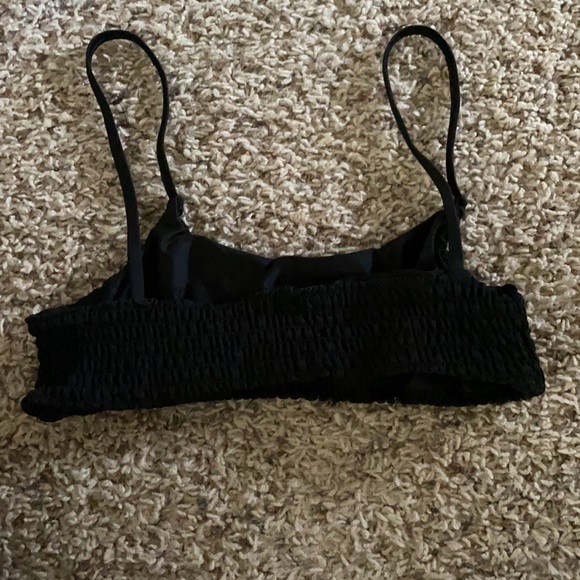 Bikini - Picture 2 of 3